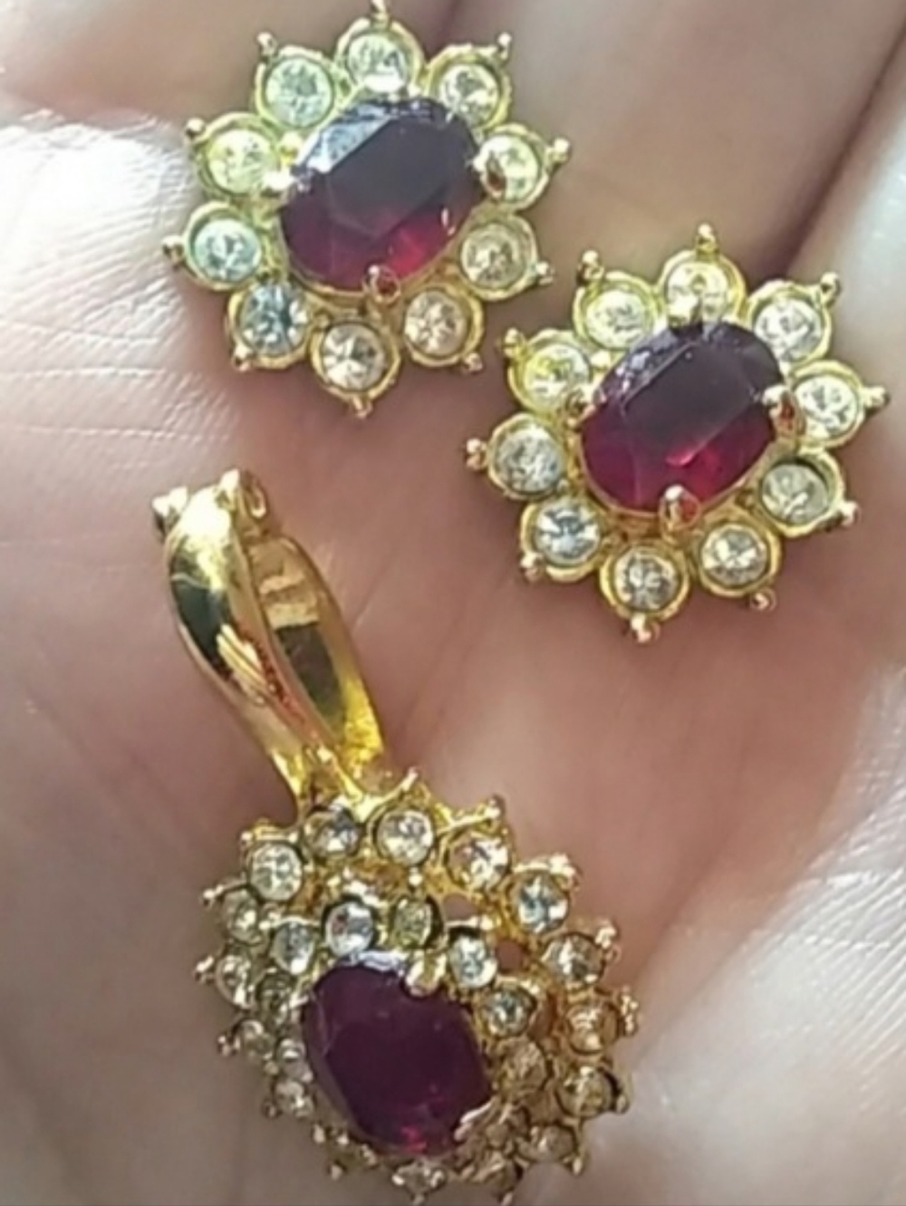 Vintage Ruby Red Faux Pierced Earrings & Pendant Set With Rhinestones